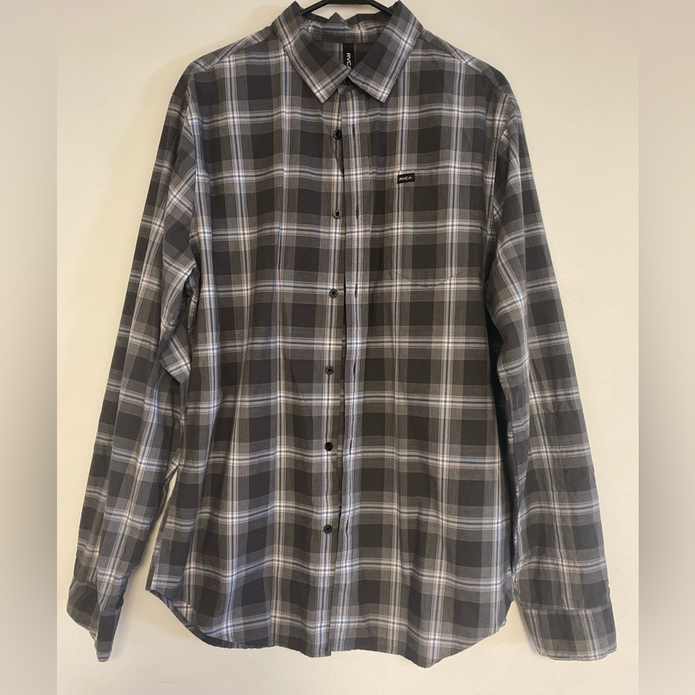RVCA button down short, size XL
